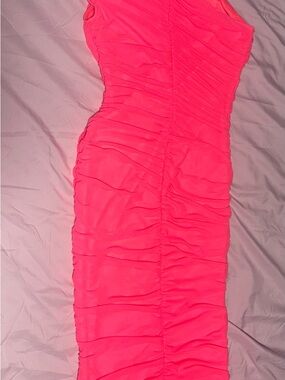 Women’s Ruched Neon Pink Bodycon Dress